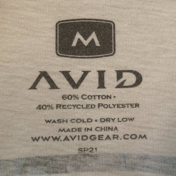 Men's Avid Surf Tee Size Medium - Picture 3 of 3
